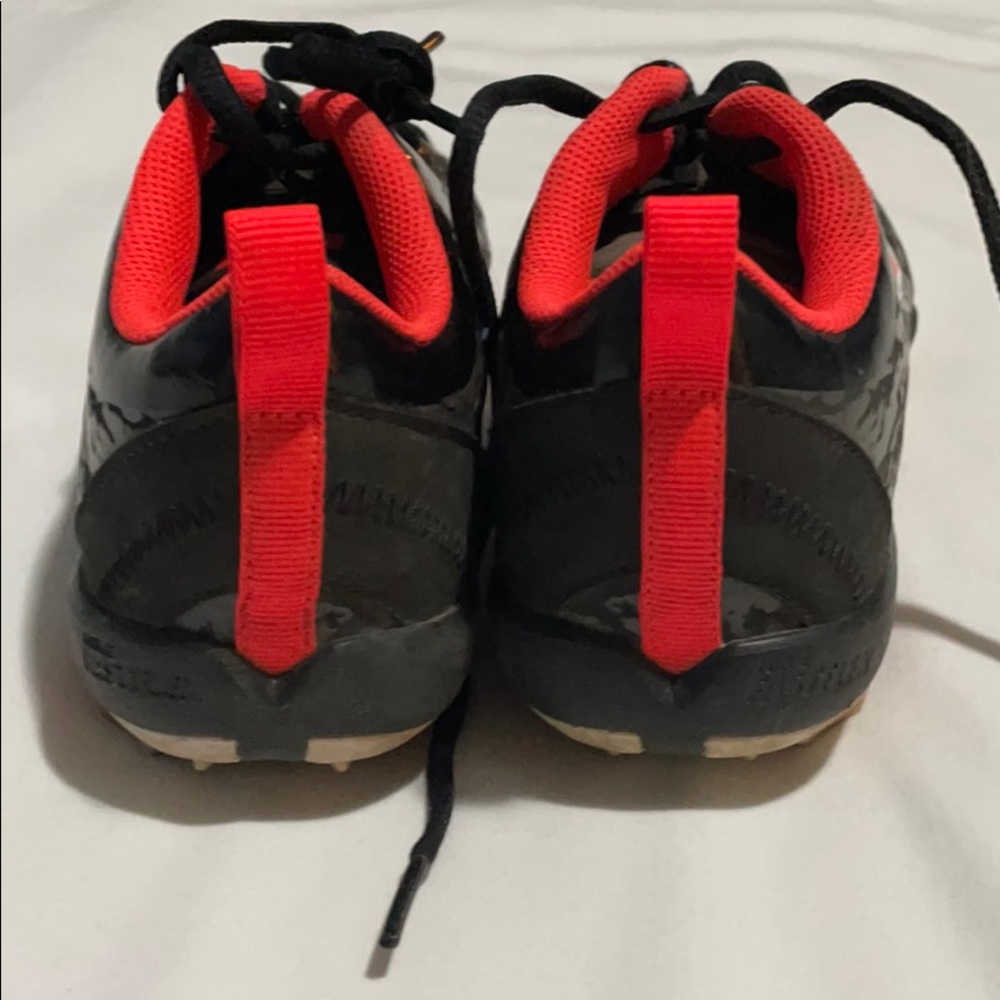 Baseball Cleats - Picture 3 of 6